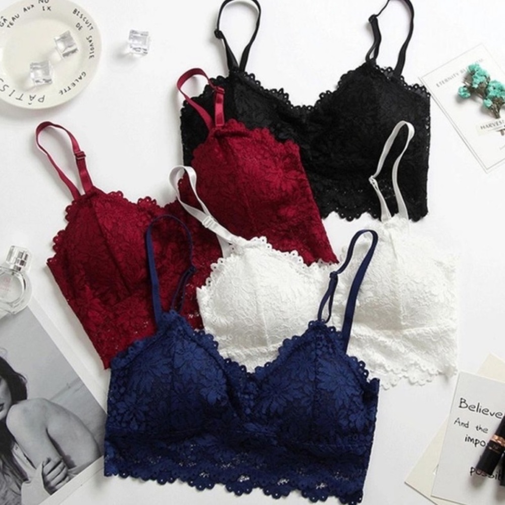 Cute lace bralette 💕❣️❤️❤️❣️